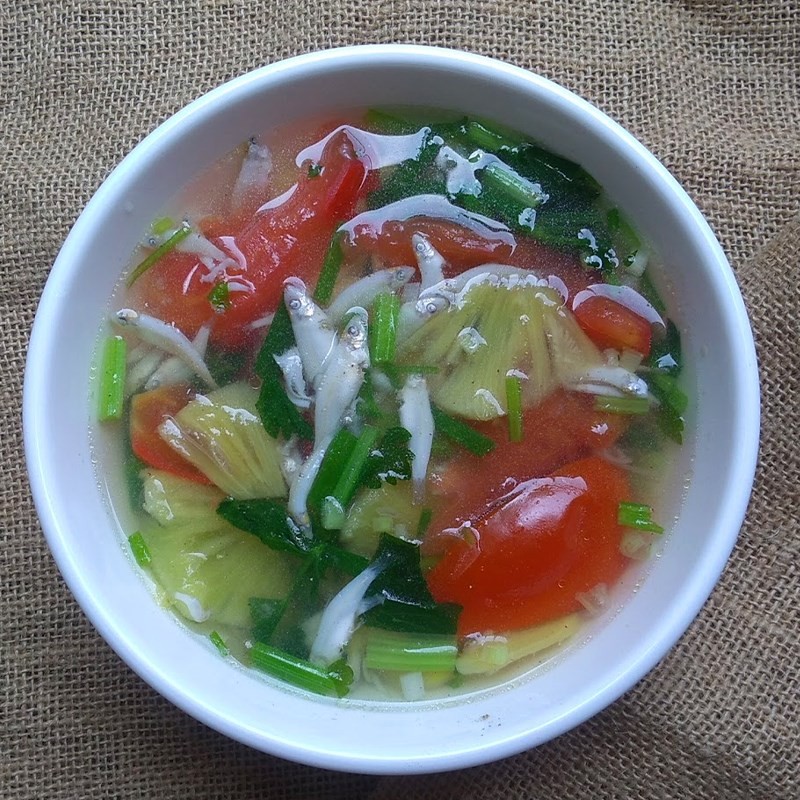 Thành phẩm món canh chua cá cơm thơm ngon, hấp dẫn