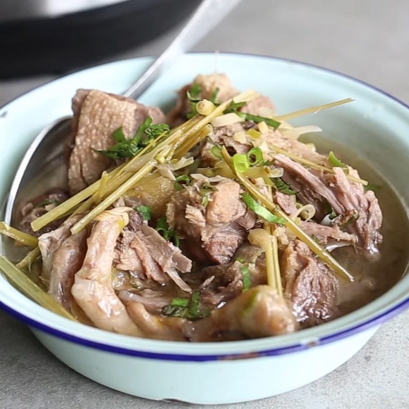 Vịt om sấu chuẩn vị, thịt mềm