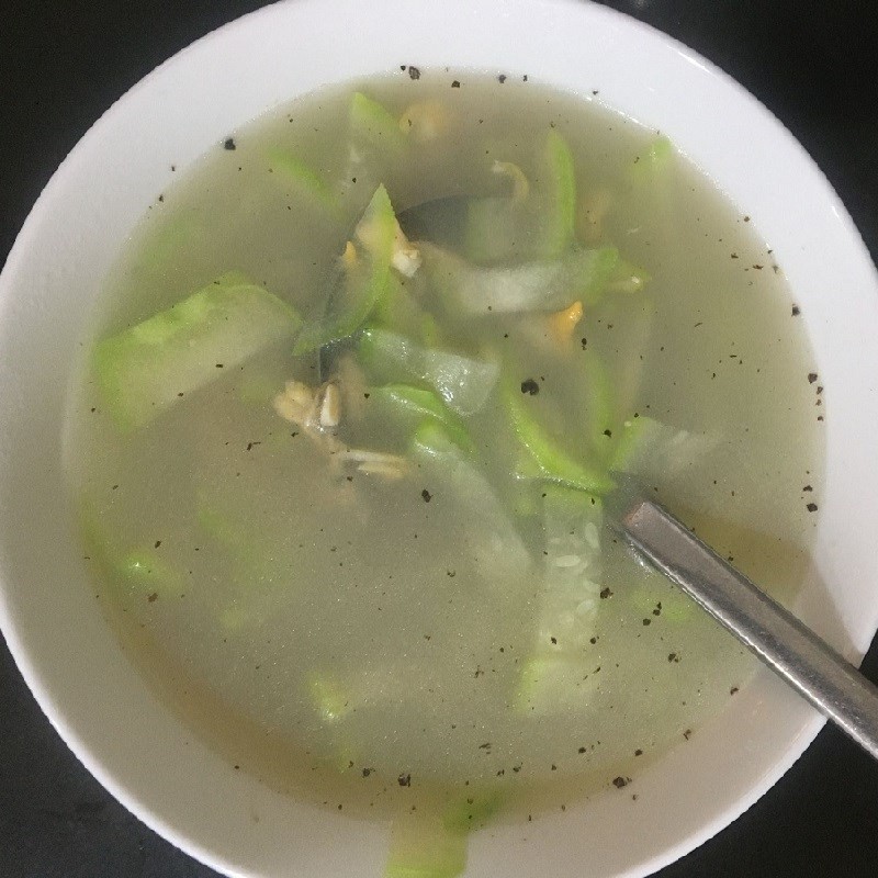 Món canh nghêu bầu nóng hổi, thanh mát, dễ làm tại nhà
