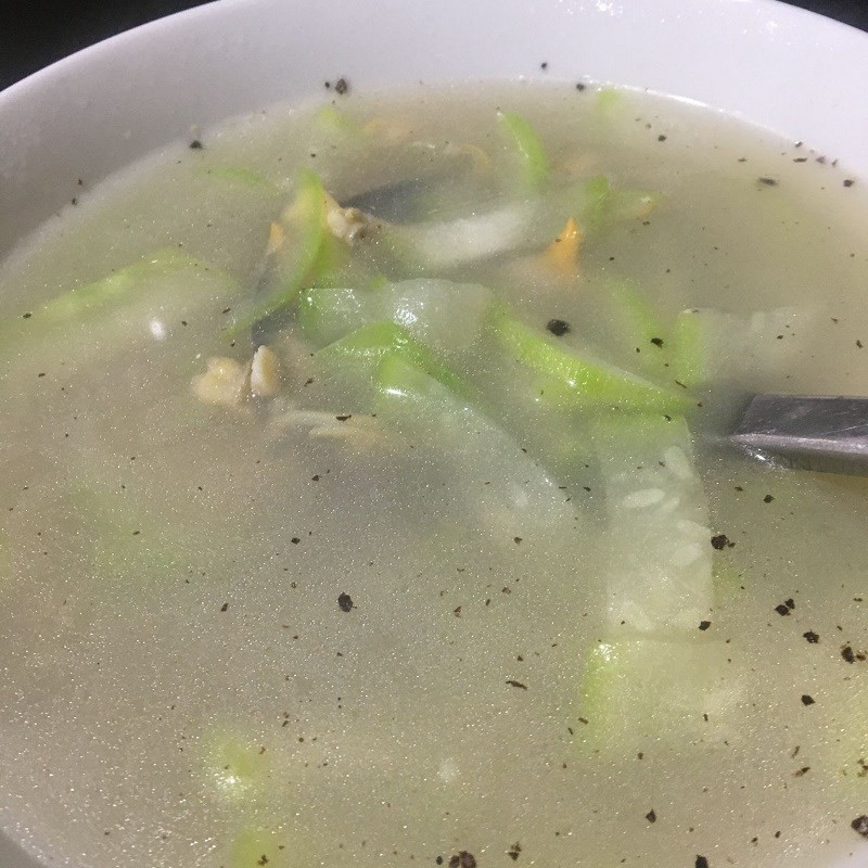 Thưởng thức bát canh nghêu bầu ngọt mát, giải nhiệt cho gia đình