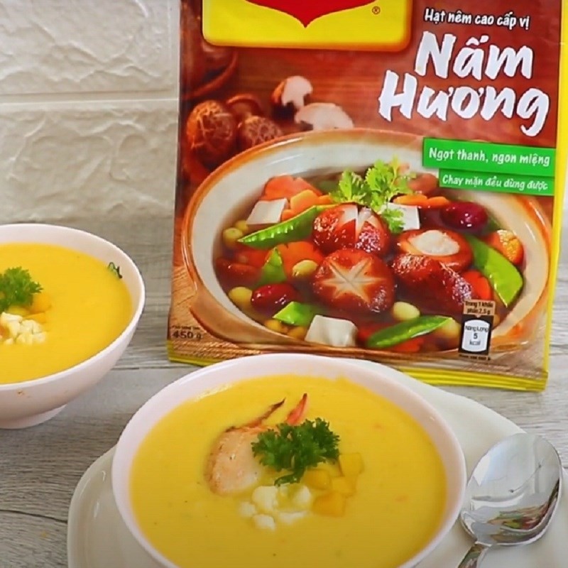 Thưởng thức nồi lẩu đuôi bò thuốc bắc nóng hổi, thơm ngon cùng gia đình