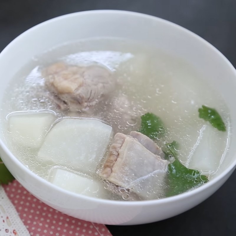 Thành phẩm canh củ cải sườn heo thơm ngon, bổ dưỡng