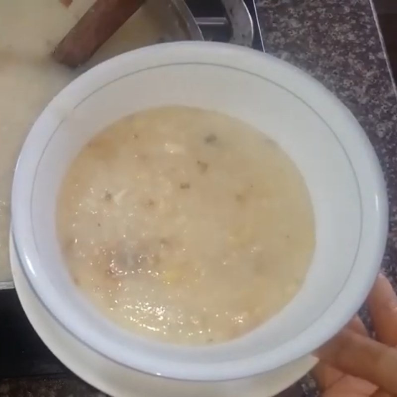 Bát cháo cá trắm đậu xanh thơm ngon, bổ dưỡng sẵn sàng thưởng thức