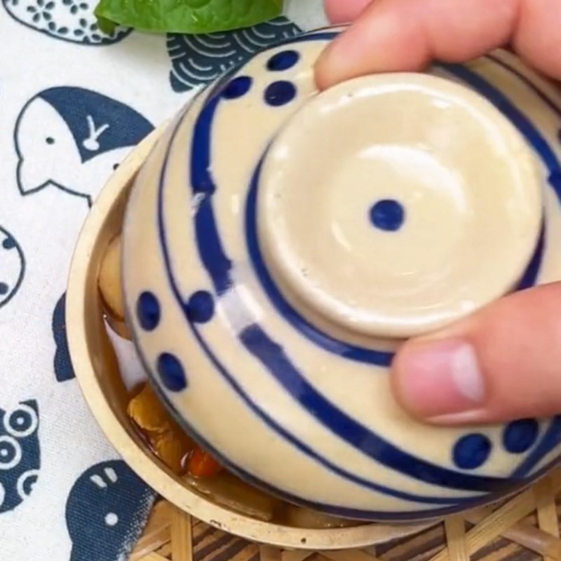 Thành phẩm món hột vịt lộn um bầu thảo mộc bổ dưỡng