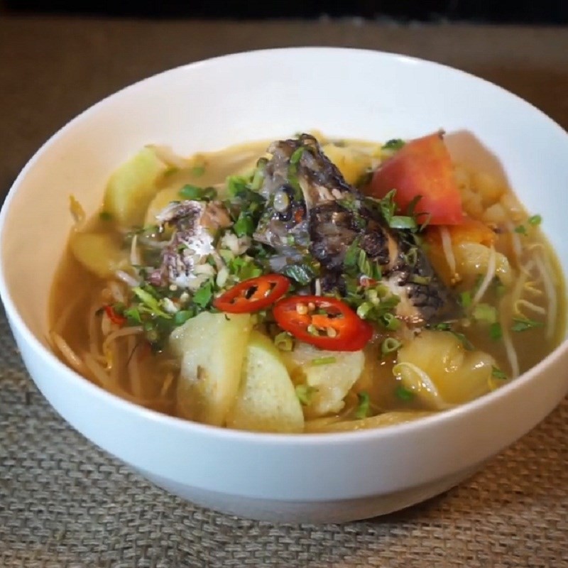 Thành phẩm bún vịt nấu tiêu nóng hổi, hấp dẫn, sẵn sàng thưởng thức