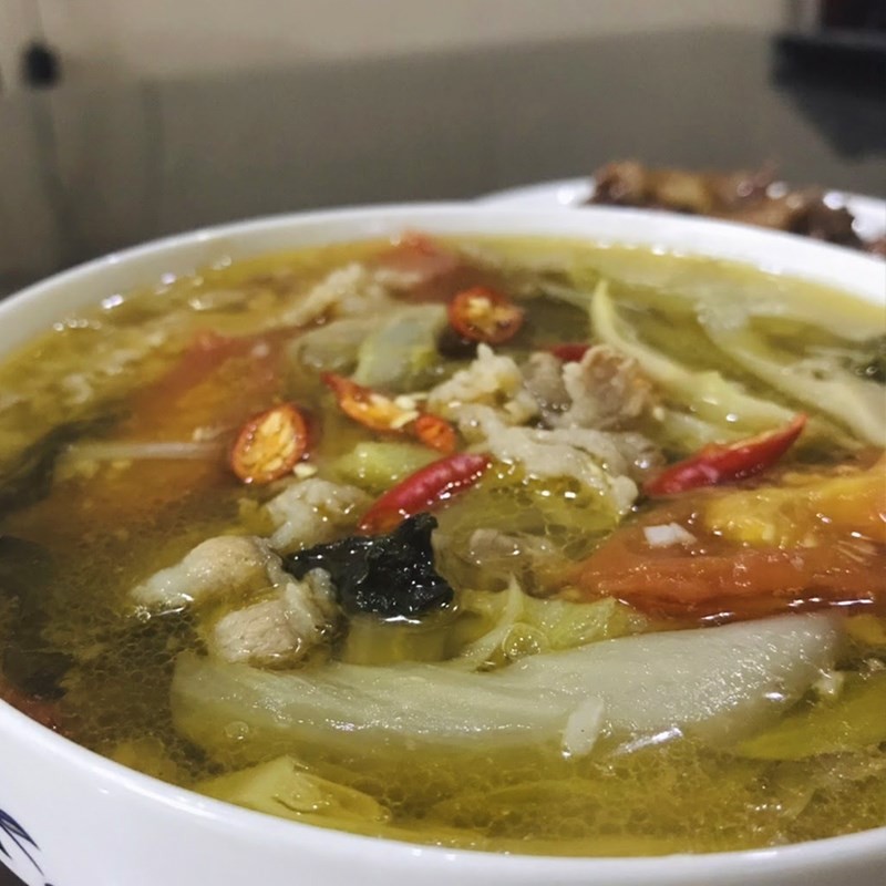 Món canh dưa chua thịt bò giải nhiệt, kích thích vị giác