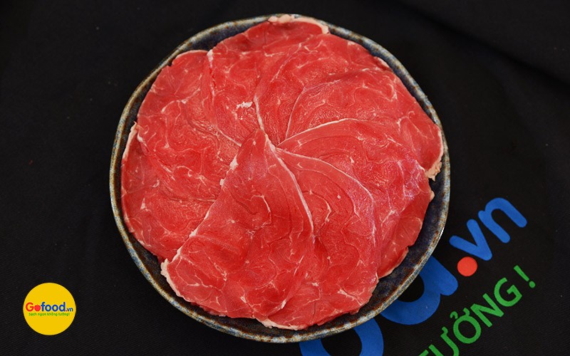 Thịt bắp hoa bò Mỹ Black Angus tươi ngon, sẵn sàng cho món canh chua dưa cải