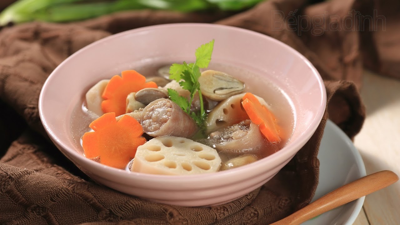 Nộm củ sen giòn ngon, kết hợp tuyệt vời với các món từ rau ngót Nhật