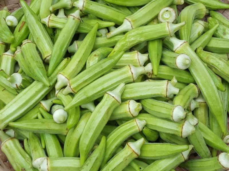 Bí quyết chọn đậu bắp non tươi, không già để nấu canh cá với quả me