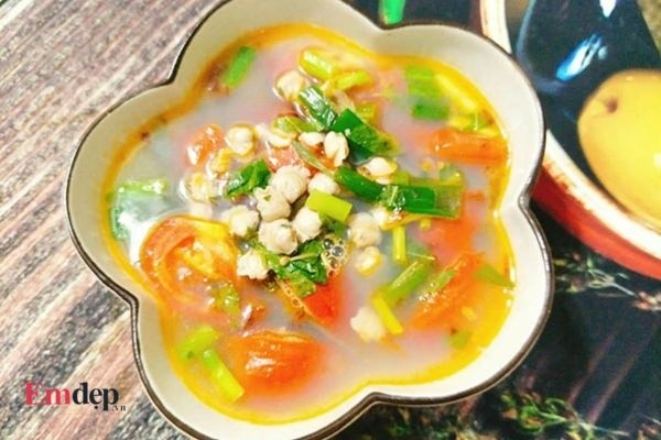 Canh hến nấu chua thơm ngon, giải nhiệt