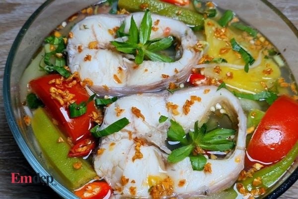 Canh chua cá lóc miền Tây chuẩn vị