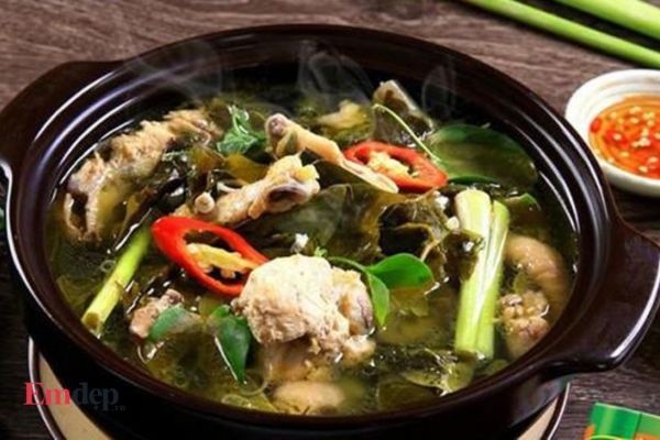 Canh gà lá giang, món canh giải nhiệt nổi tiếng