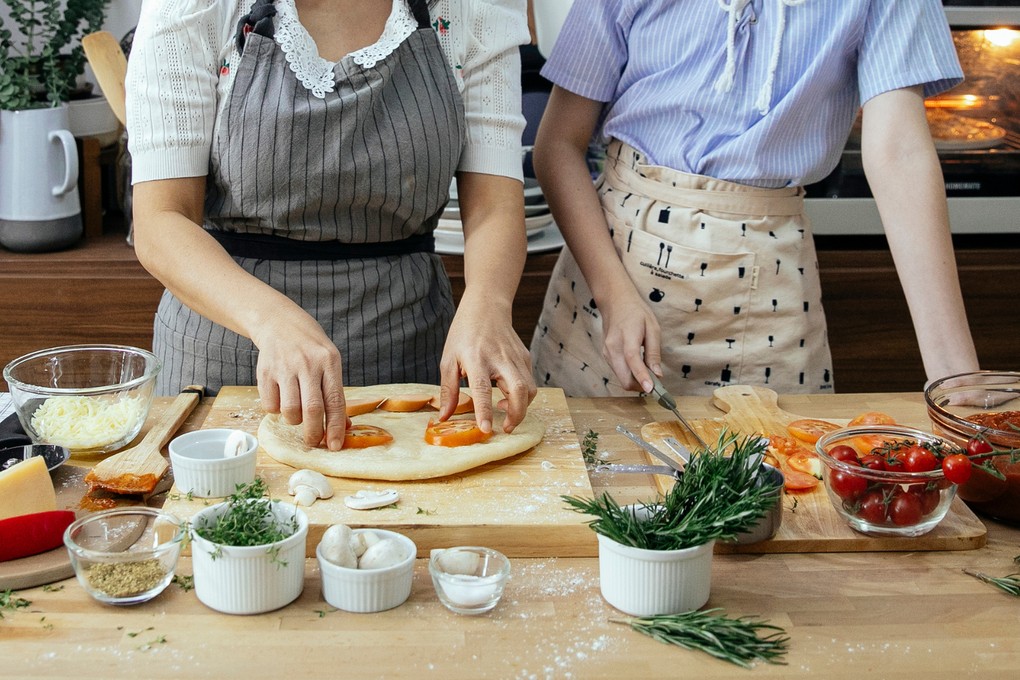 Nguyên liệu tươi ngon cho cách nấu cơm bình dân tại gia, đảm bảo vệ sinh an toàn thực phẩm