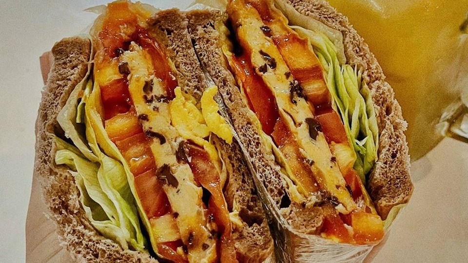 Cách nấu ức gà giảm cân: Sandwich ức gà nguyên cám