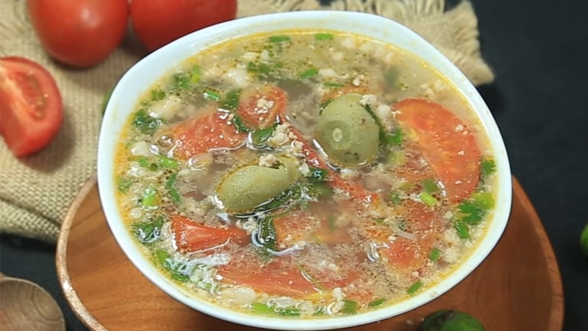 Canh sấu thịt băm và sườn non hấp dẫn