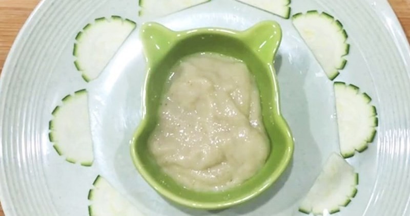 Cháo cà rốt bí ngòi thanh mát, dễ tiêu cho bé ăn dặm