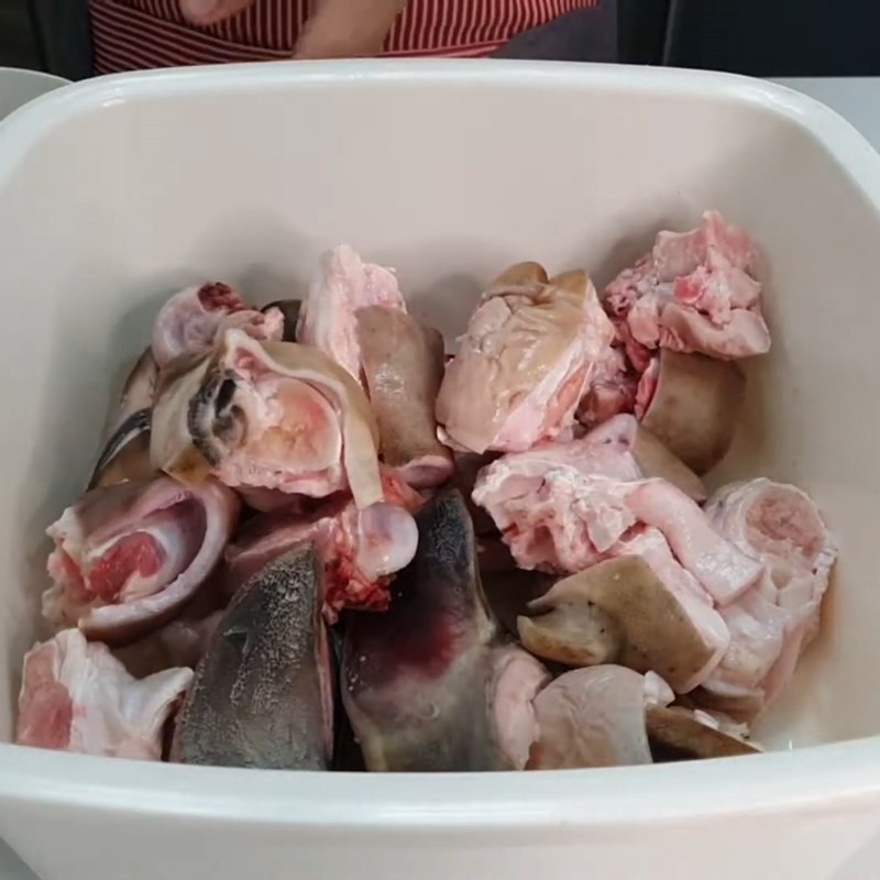 Bước 2 Ướp dựng bò với nước gừng xay Cháo dựng bò