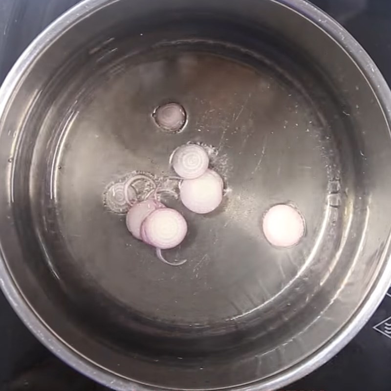 Cà chua được xào cho mềm nhừ