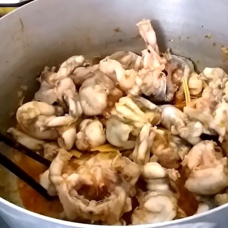 Ếch xào săn