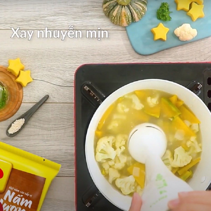 Bước 5 Xay mịn súp cua Súp cua bí đỏ