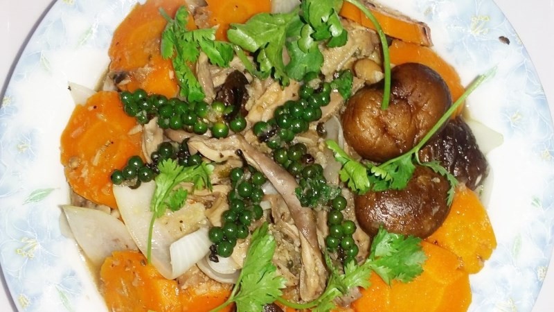 Bao tử heo hầm tiêu