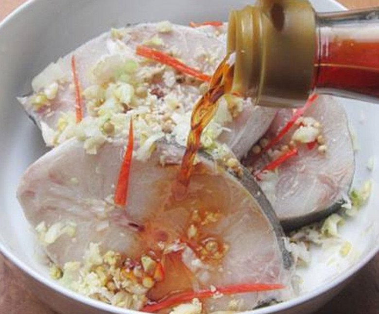 Bí quyết nấu cá với dứa không bị tanh