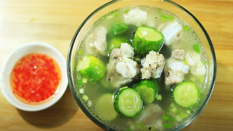 Canh xương heo nấu dưa leo thanh mát, giải nhiệt cho mùa hè