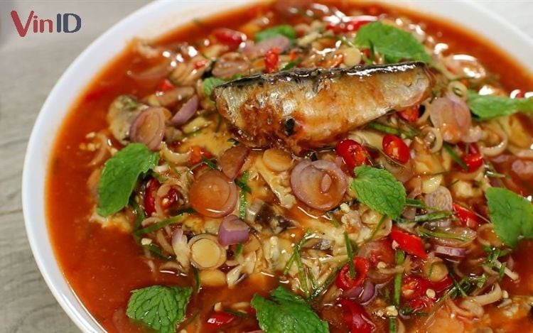 Cá hộp kho trứng thơm chua chua, ngọt ngọt, đưa cơm vô cùng