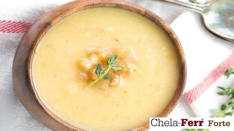 Cháo thịt bò khoai tây, món ăn bổ dưỡng giúp mẹ sau sinh hồi phục nhanh.