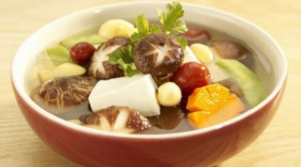 Tô canh nấm hạt sen đậu hũ non chay