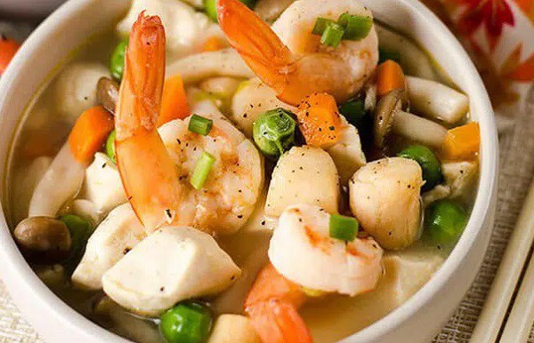 Tô canh nấm hải sản thơm ngọt