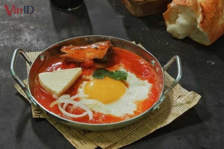 Cá hộp và trứng ốp la tiện lợi cho bữa sáng nhanh gọn