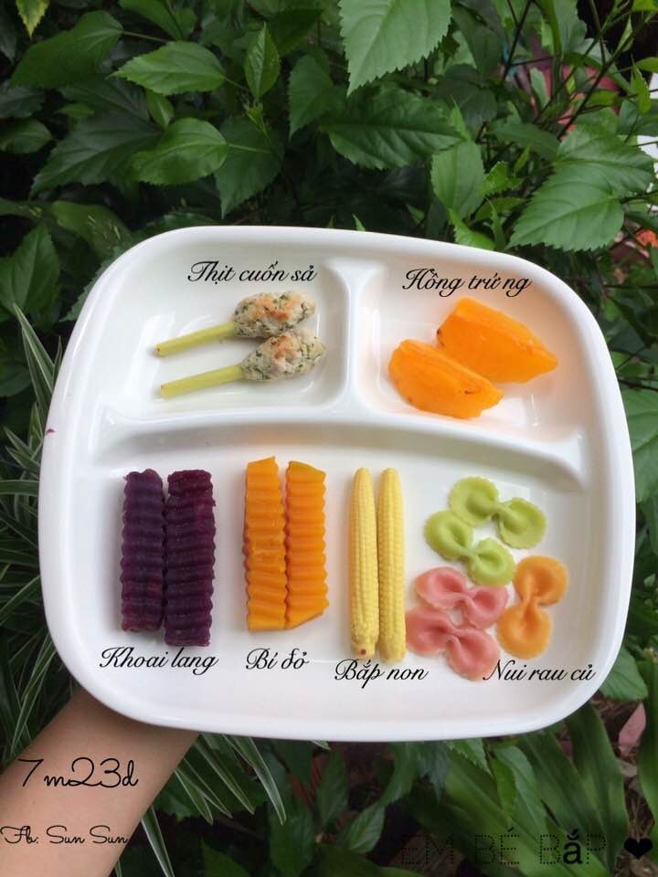 Cách nấu ăn dặm BLW: Bánh lentils giàu đạm và dâu tây tươi cho bé ăn dặm