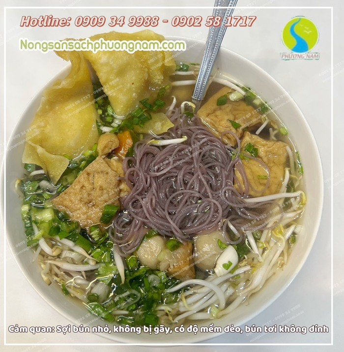 Bún gạo lứt tím với nước lèo chay
