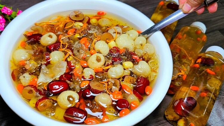 Các bước Cách nấu chè dưỡng nhan hạt chia