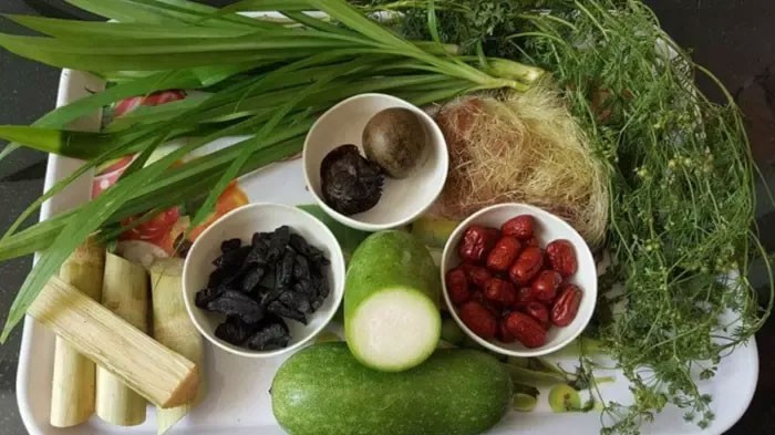 Các bước chi tiết cách nấu trà bí đao thục địa la hán quả