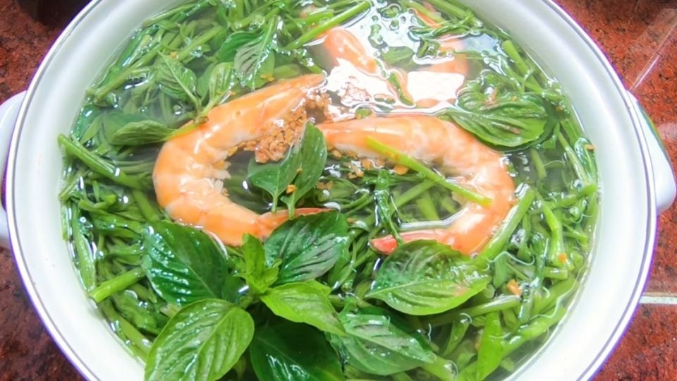 Canh rau muống nấu tôm thanh mát, dễ làm, công thức canh đơn giản cho bữa ăn hàng ngày