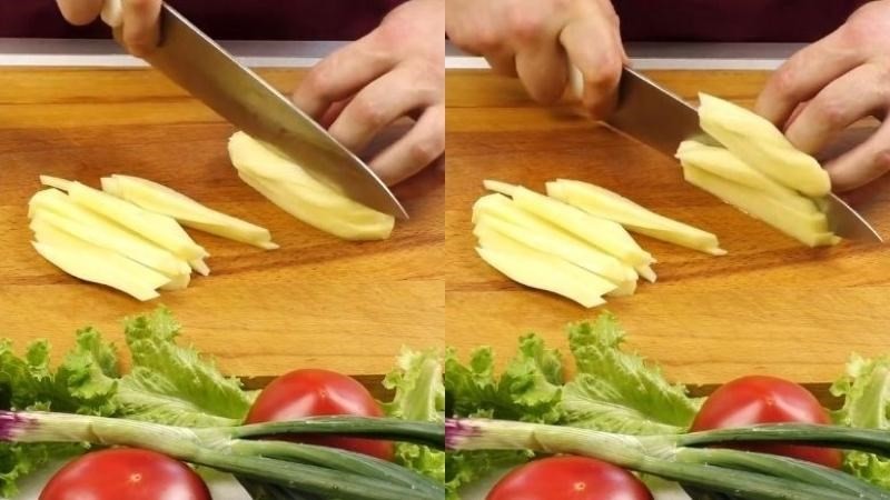 Thái khoai tây thành sợi đều tay để nấu canh không bị nát