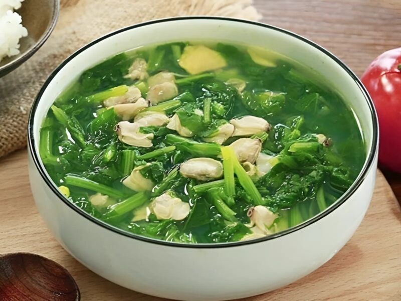 cách nấu canh ngao rau cải xanh thơm ngon chuẩn vị tại nhà với các bước đơn giản