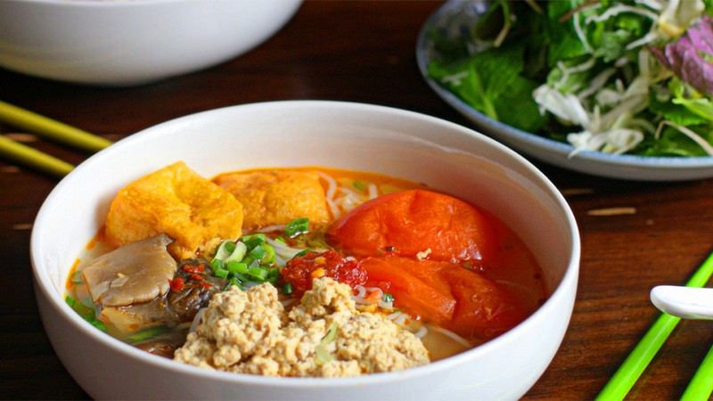 Món bún riêu chay từ sữa đậu nành chuẩn vị, thanh đạm và giàu dinh dưỡng
