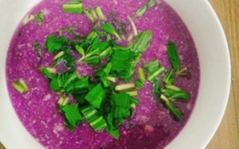 Thưởng thức bát canh khoai mỡ thịt bằm ấm nóng, trọn vị truyền thống