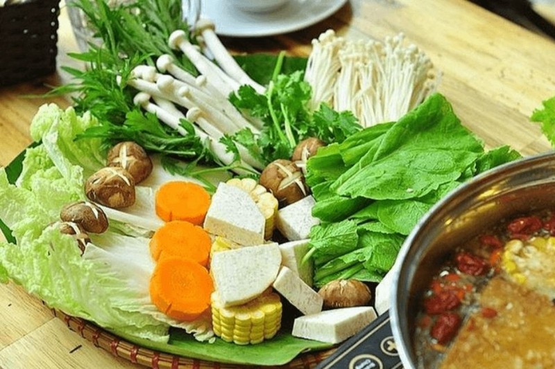 Các loại rau củ tươi ngon ăn kèm khi nấu lẩu gà ngon nhất
