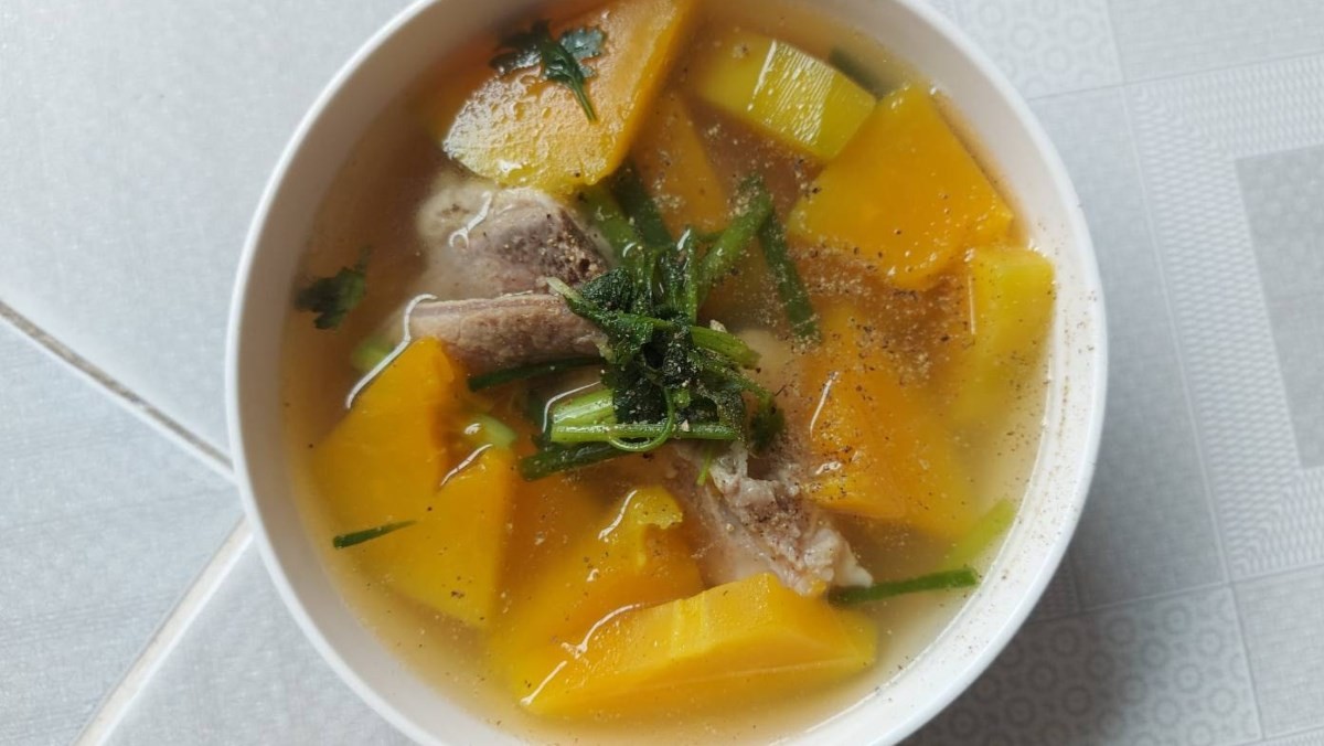 Món canh đu đủ hầm xương heo hấp dẫn, giàu dinh dưỡng cho gia đình