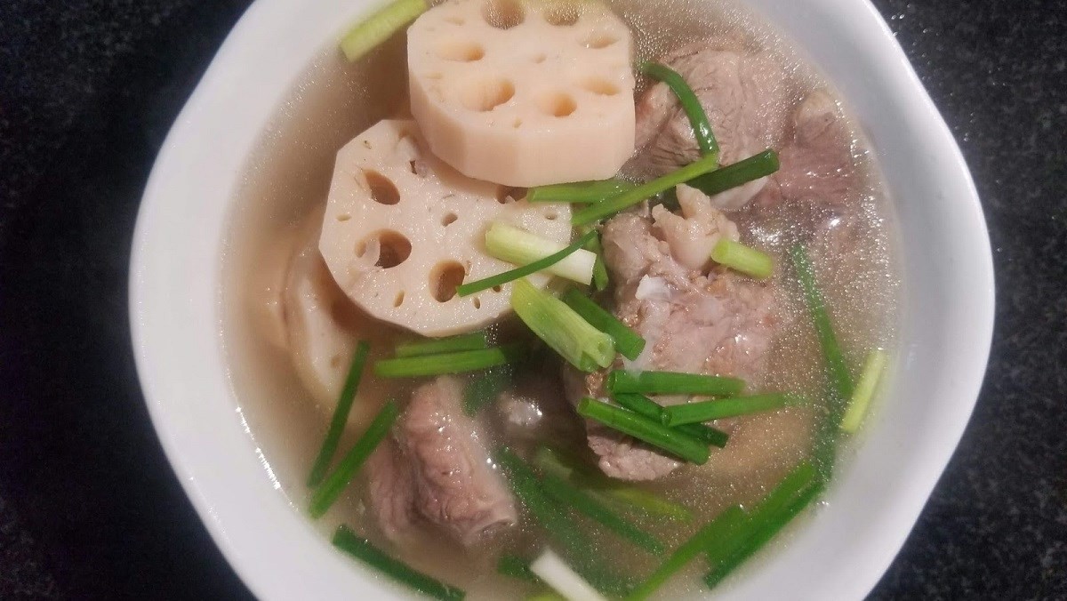 Canh sườn củ sen mềm ngon đơn giản dễ làm tại nhà