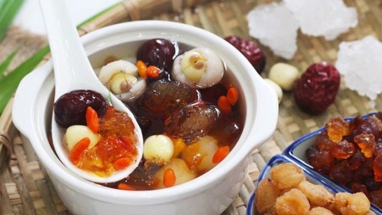 Công dụng của chè tuyết dưỡng nhan đối với sức khỏe và sắc đẹp