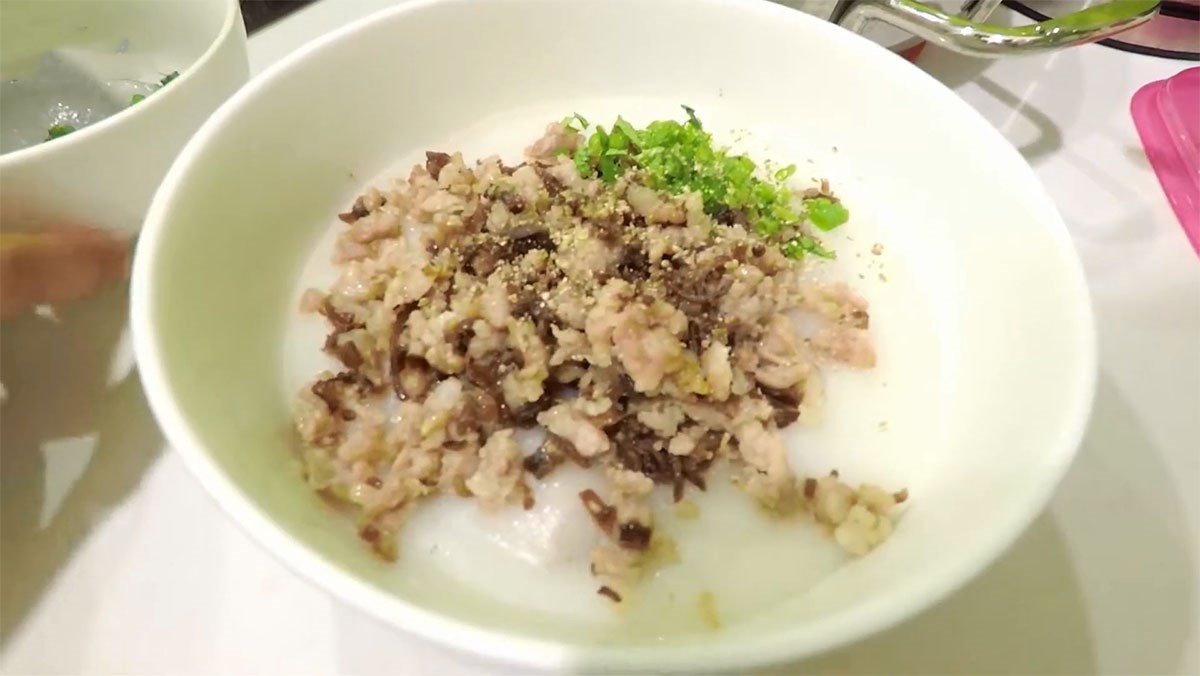 Thành phẩm cháo sườn bột thơm ngon