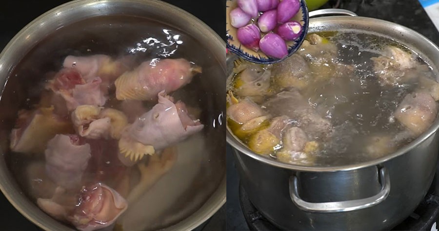Nồi nước dùng xương gà đang ninh để có nước lèo chuẩn vị cho cách nấu mì quảng gà