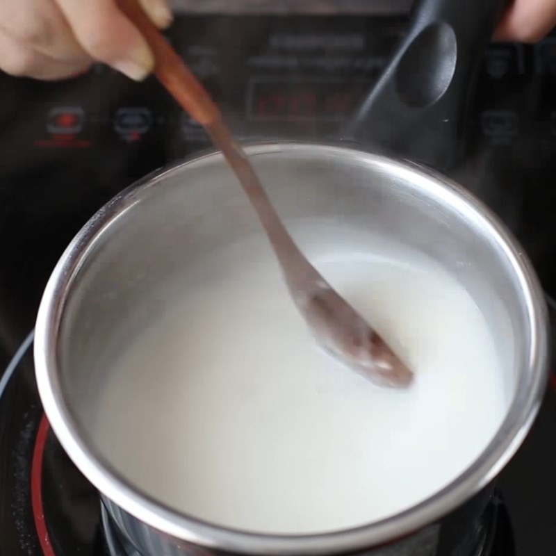 Nước cốt dừa sánh mịn đã hoàn thành
