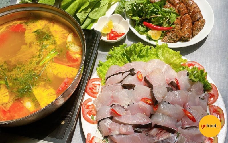 Lẩu Thái cá lăng với hương vị chua cay đậm đà, hấp dẫn
