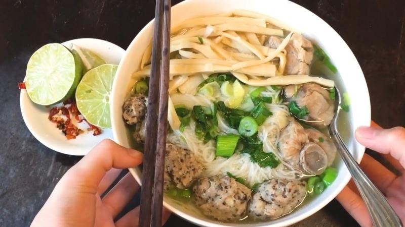Thành phẩm bún măng mọc đậm đà hương vị truyền thống Việt